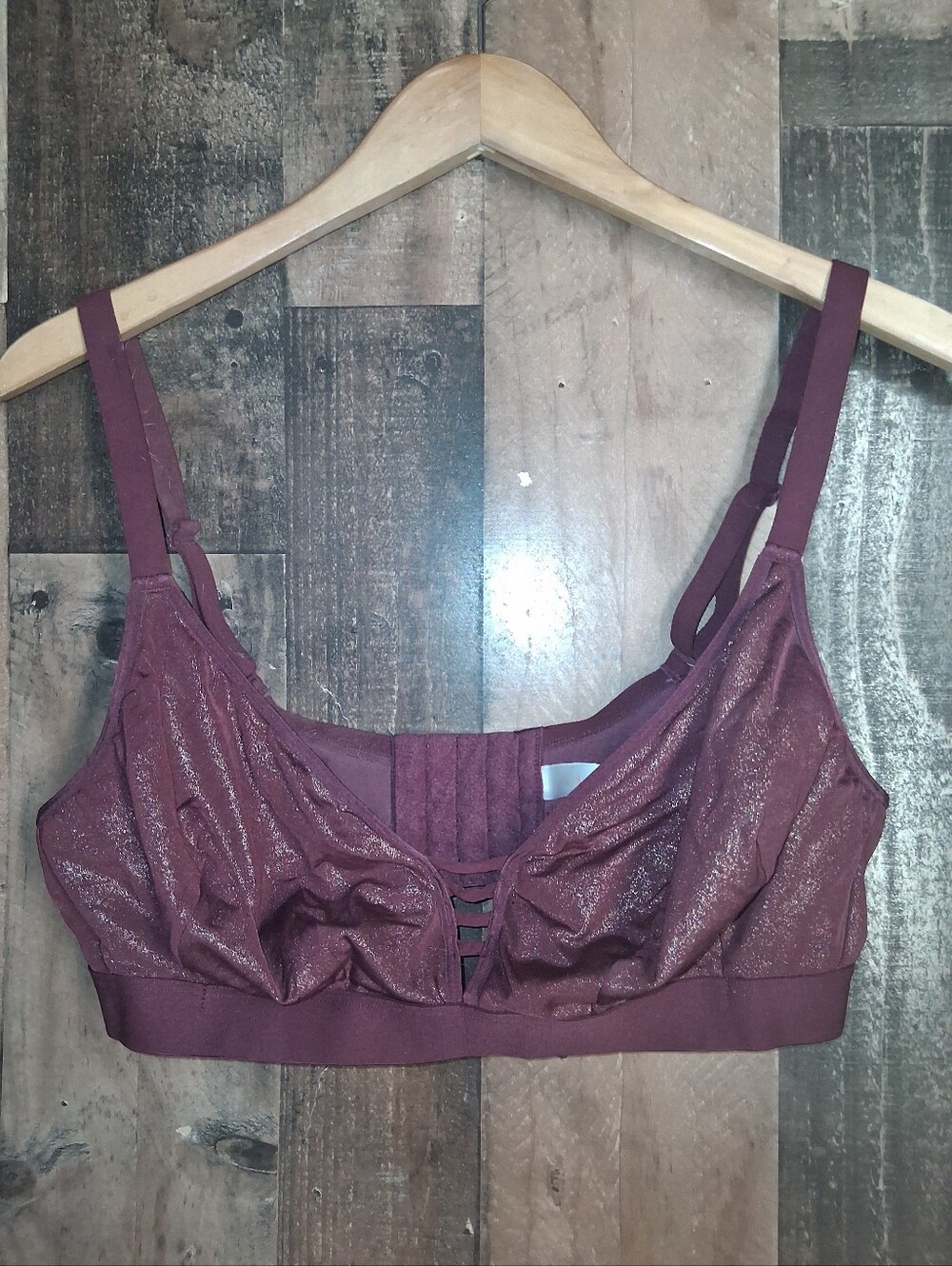Cacique Maroon Shimmer Bralette Shiney Size 14/16